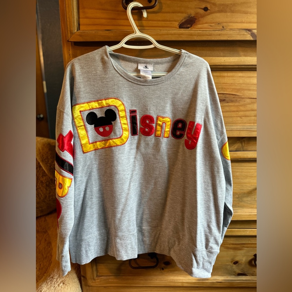 WDW crop sweatshirt. Used